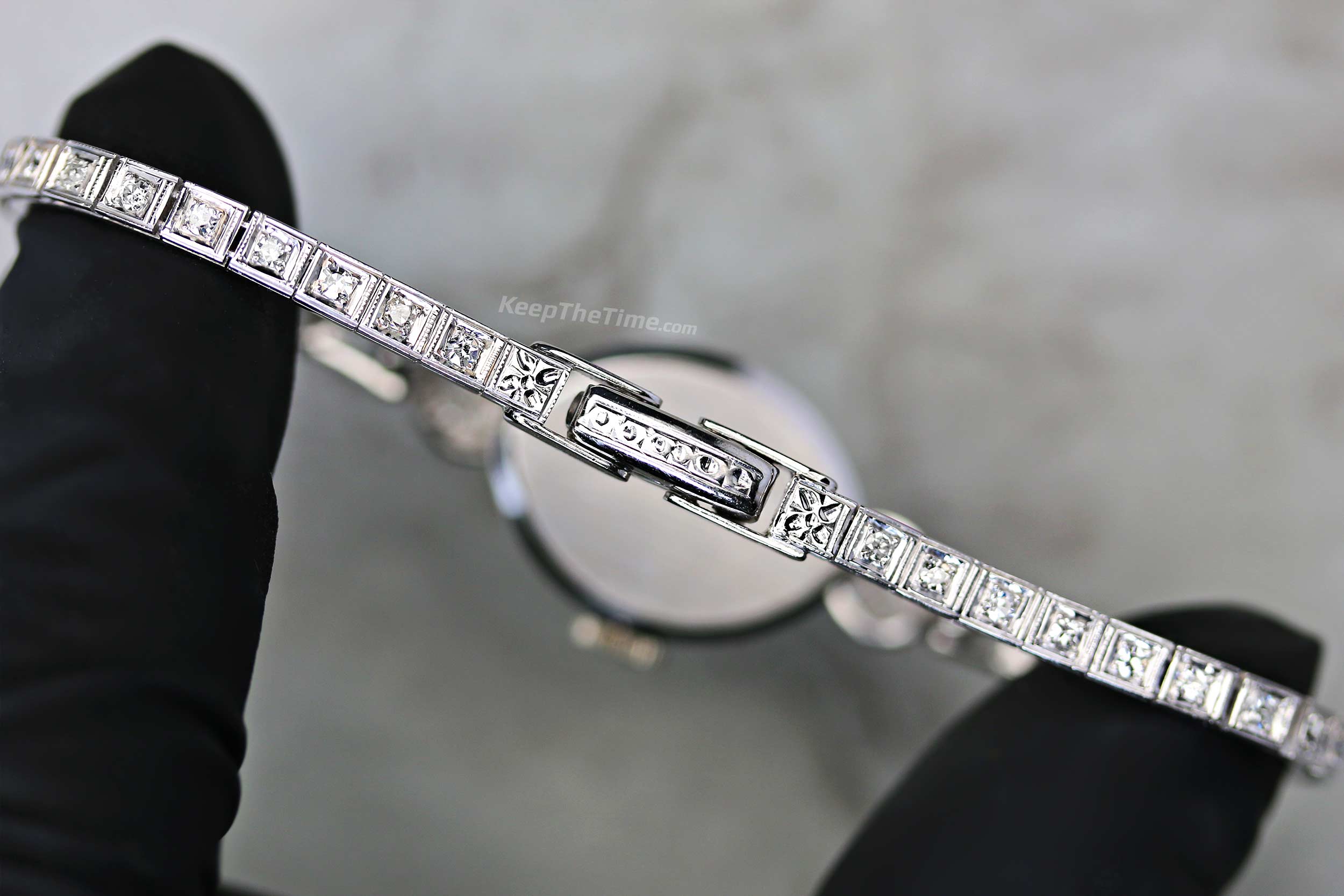 Omega Vintage Ladies Cocktail Watch 14K White Gold/Diamonds (1960s