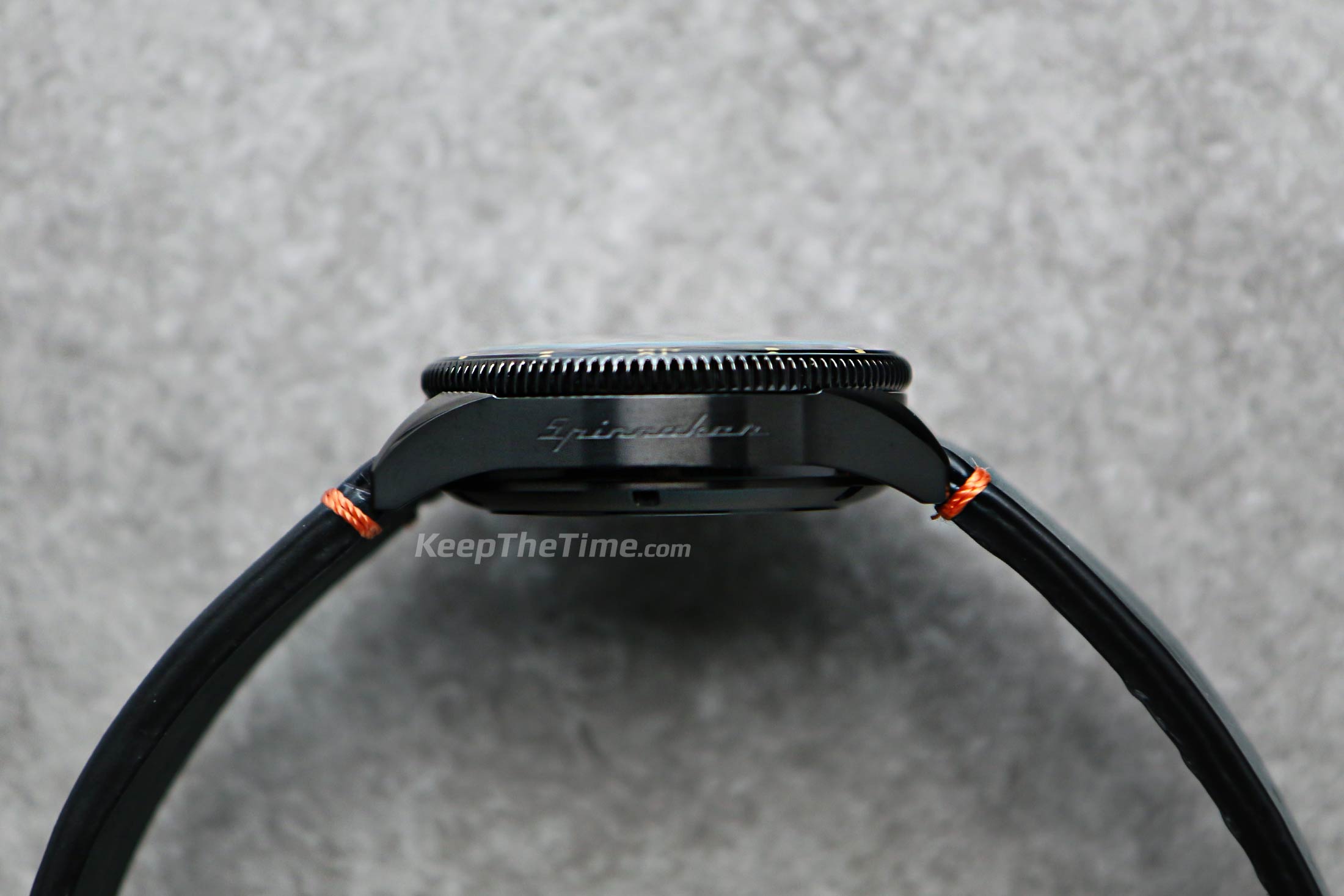 Spinnaker Cahill SP-5033-03 Black/Orange Affordable Diver